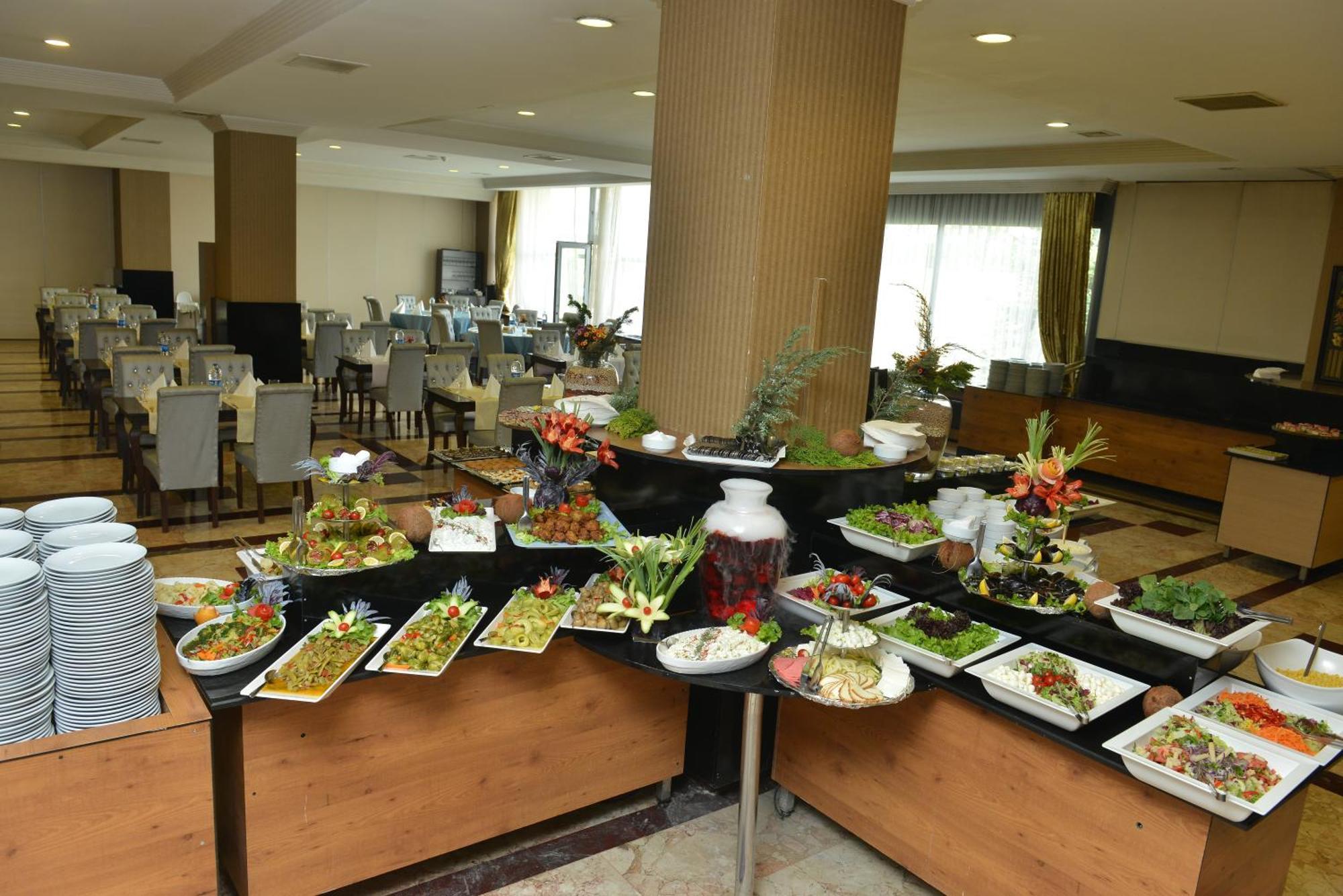 Anadolu Hotels Esenboga Thermal Exterior foto